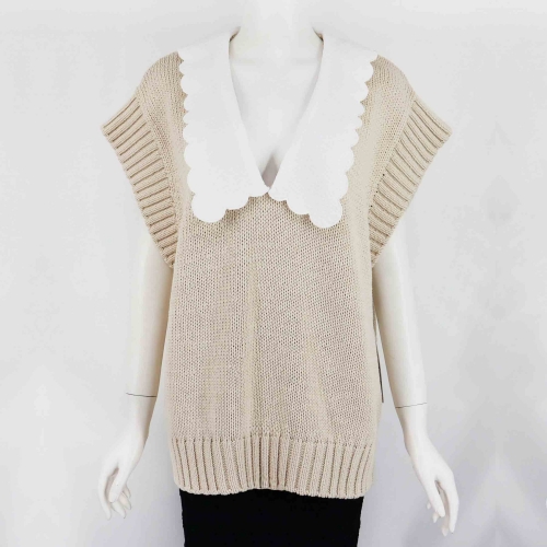 OVERSIZE KNIT TOP WITH CONTRAST COLLAR